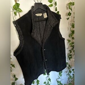 L.L. Bean Womans Vintage Black/ Grey Faux Suede Microfiber Vest